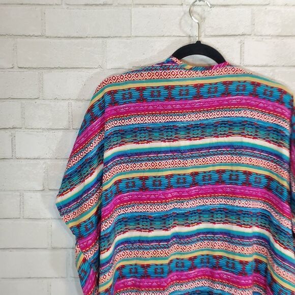 Luna Chix from Pacsun colorful kimono - Picture 7 of 12